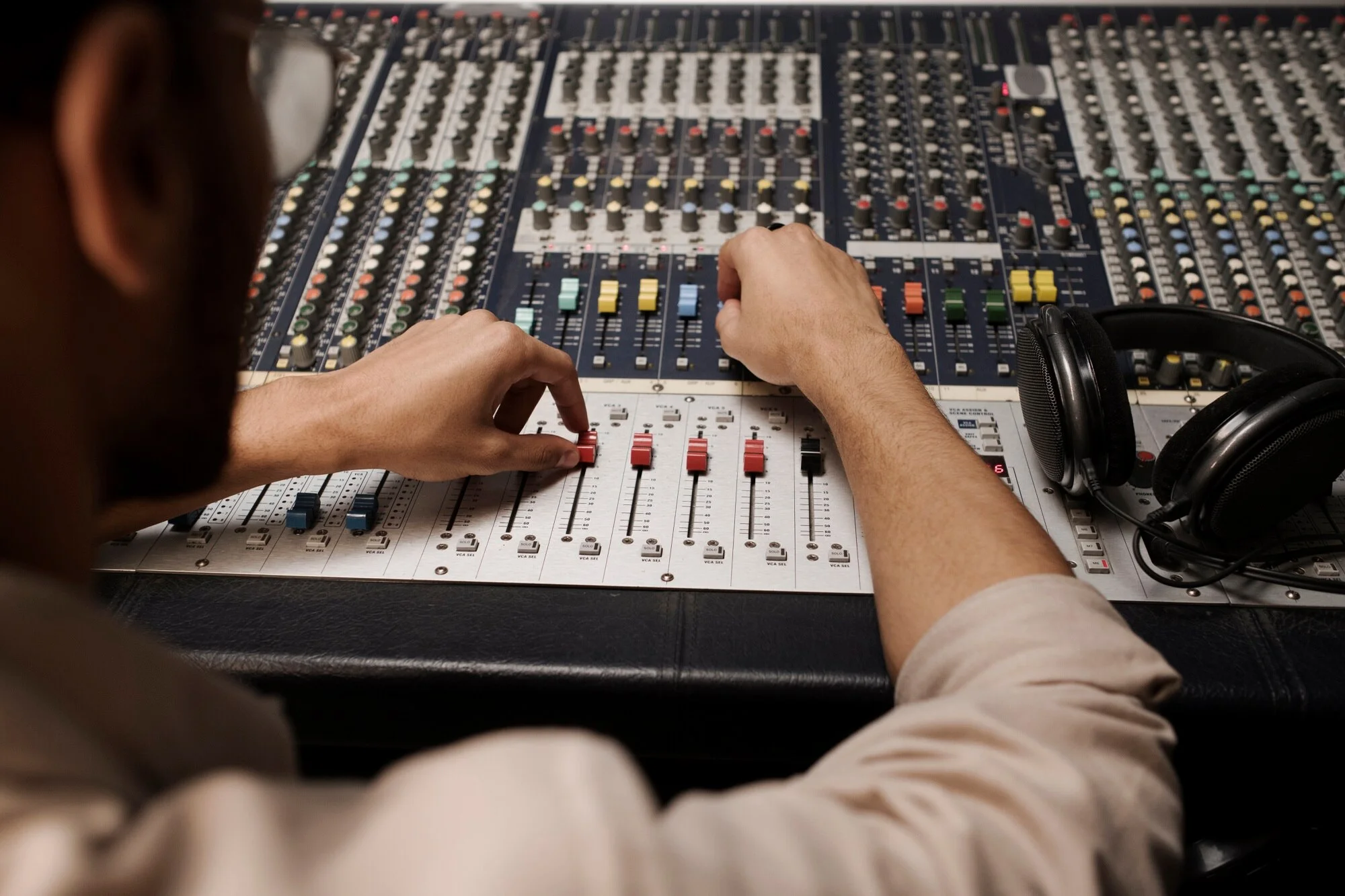 5 Advantages of AV System Installation
