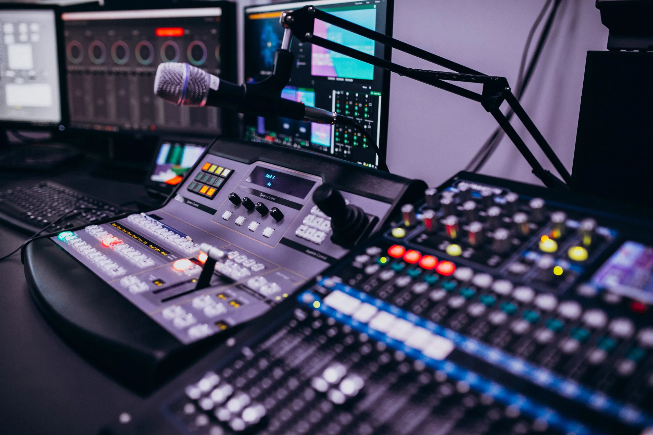Creating Immersive Environments with Professional AV Installations