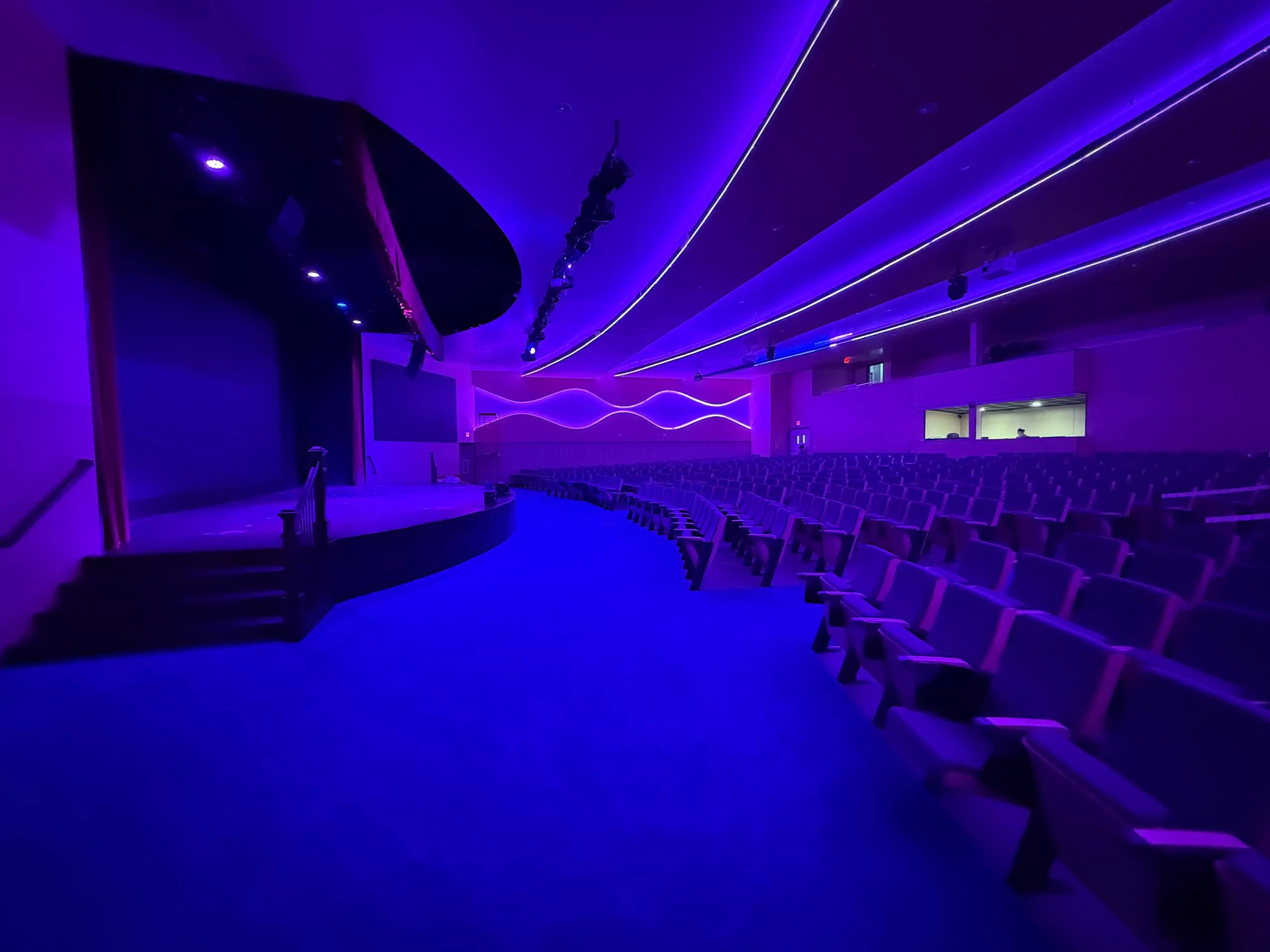 Worship auditorium AV and lighting in Birmingham, AL by Unity Logics &ndash; photo 3