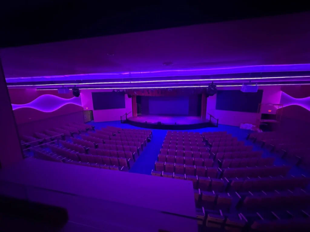 Worship auditorium AV and lighting in Birmingham, AL by Unity Logics – photo 1