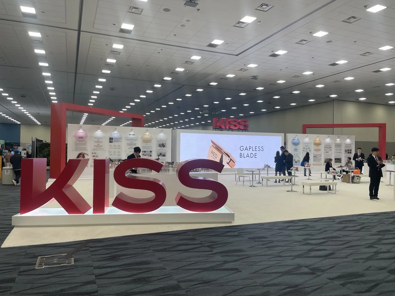 KISS cosmetics booth LED wall at the Anaheim Convention Center by Unity Logics