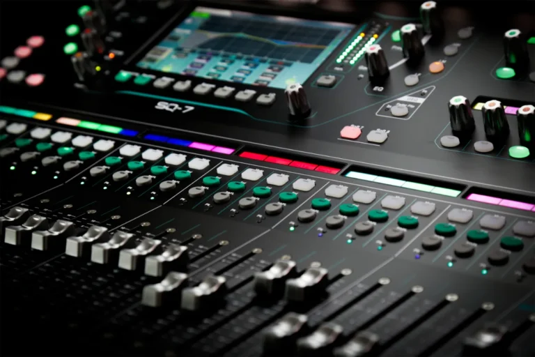 Allen & Heath SQ-7 – view 2