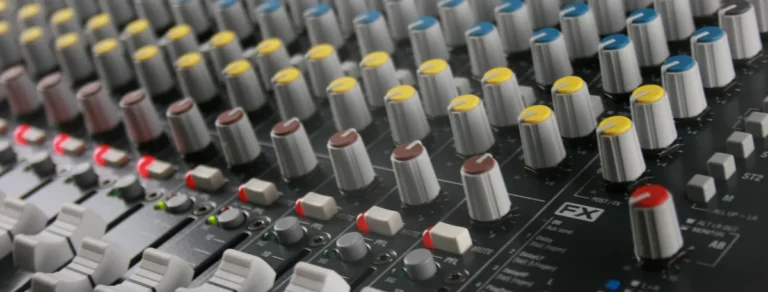 Allen & Heath WZ4 16:2 – view 2